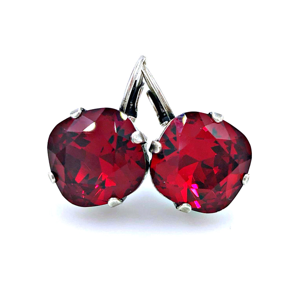 Queen Earrings - Lipstick Red