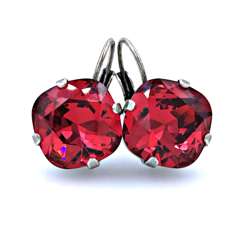 Queen Earrings - Scarlett